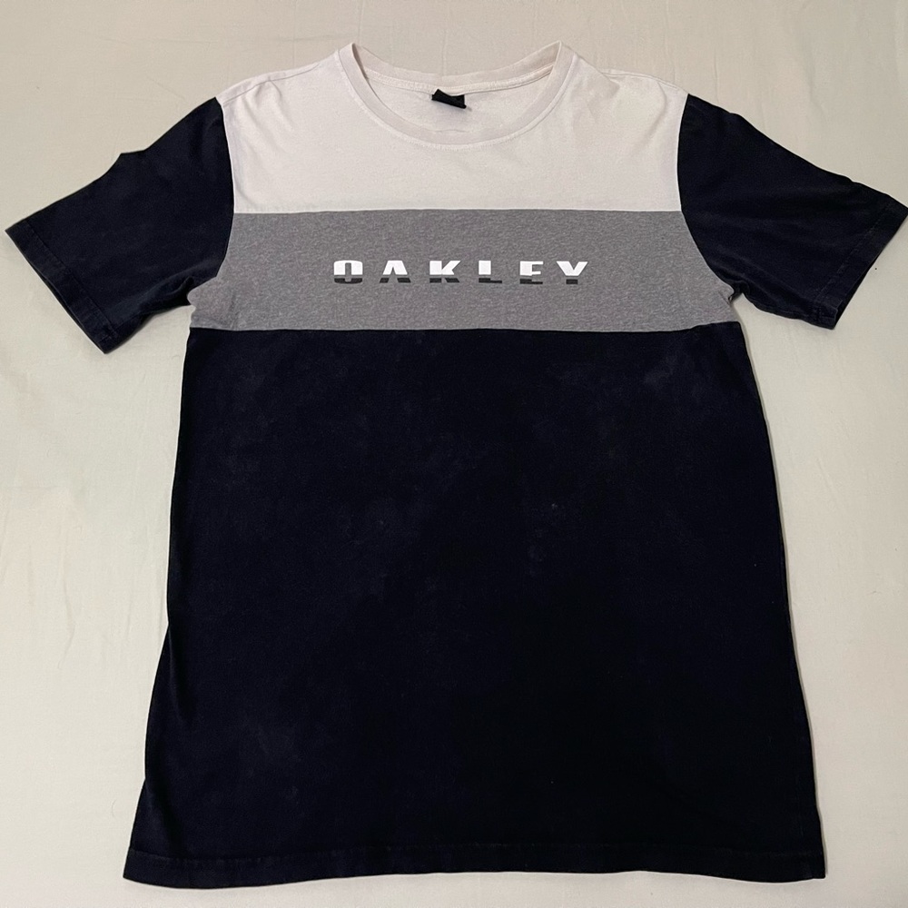 Oakley Short Sleeve Shirt Mens Size Medium Y2K‎